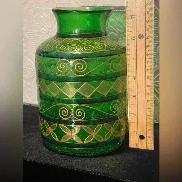 Vintage  Bohemian Green Crackle Gold-Gilded Vase - Picture 10 of 12